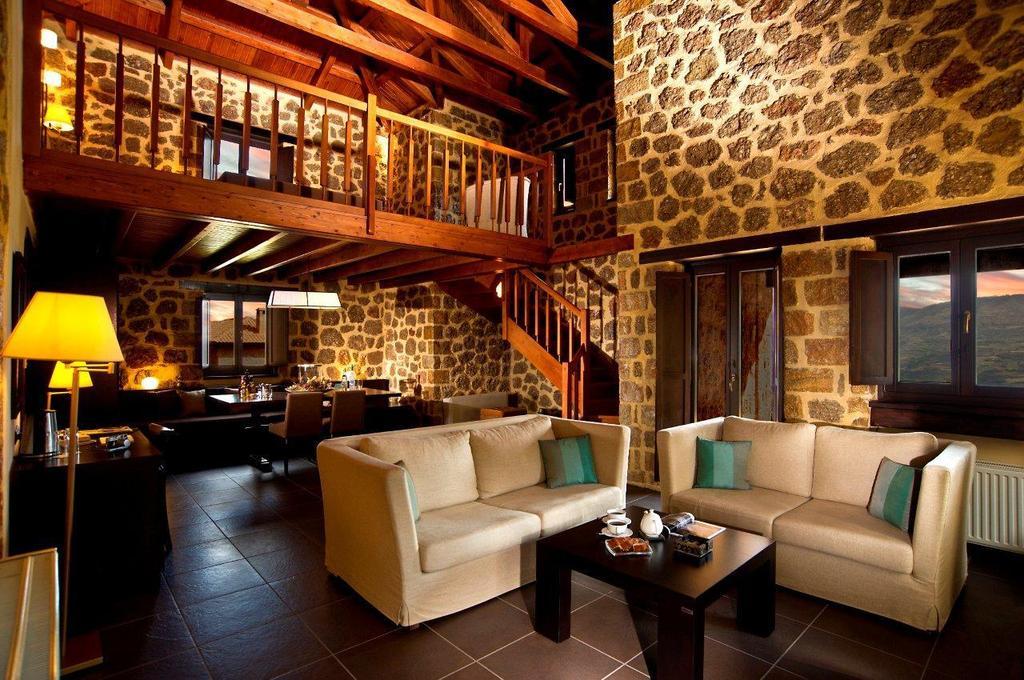 Pliadon Gi Mountain Resort & Spa Kato Sinikia Trikalon Bilik gambar