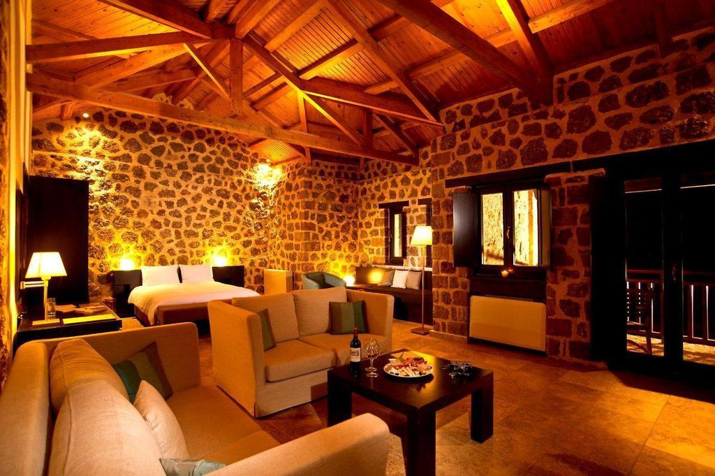 Pliadon Gi Mountain Resort & Spa Kato Sinikia Trikalon Bilik gambar